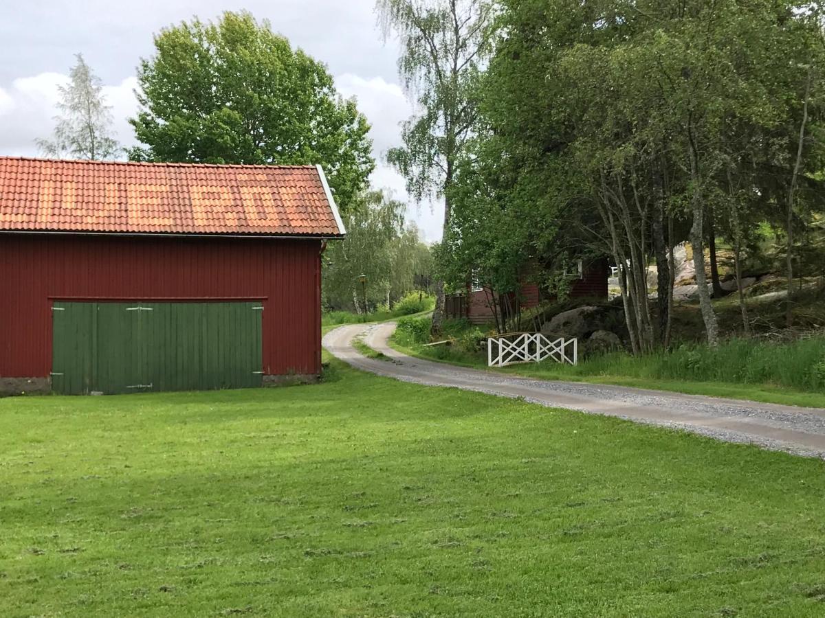 Stuga Utanfoer Fjaellbacka Exterior photo